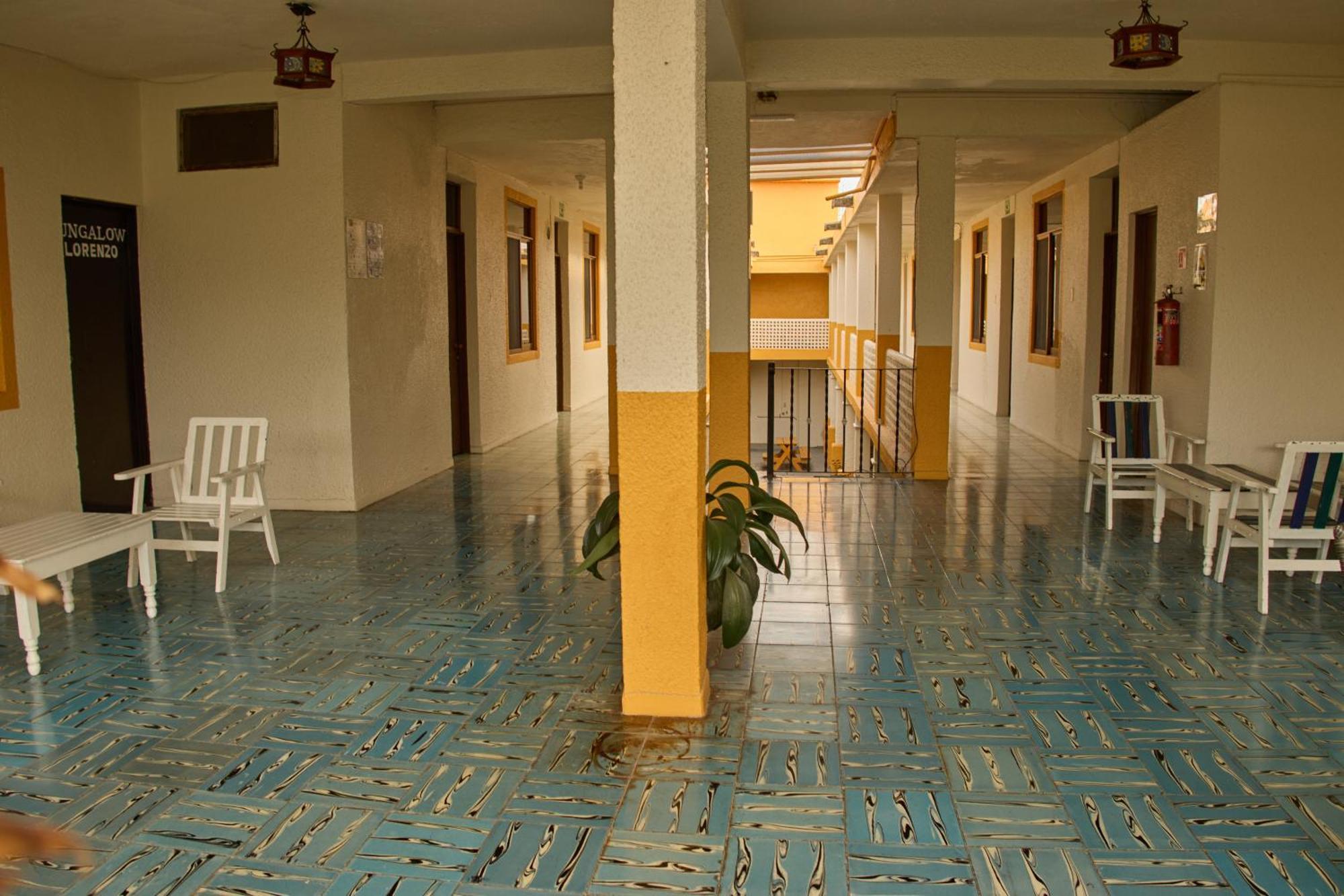Hotel San Lorenzo Barra de Navidad Buitenkant foto