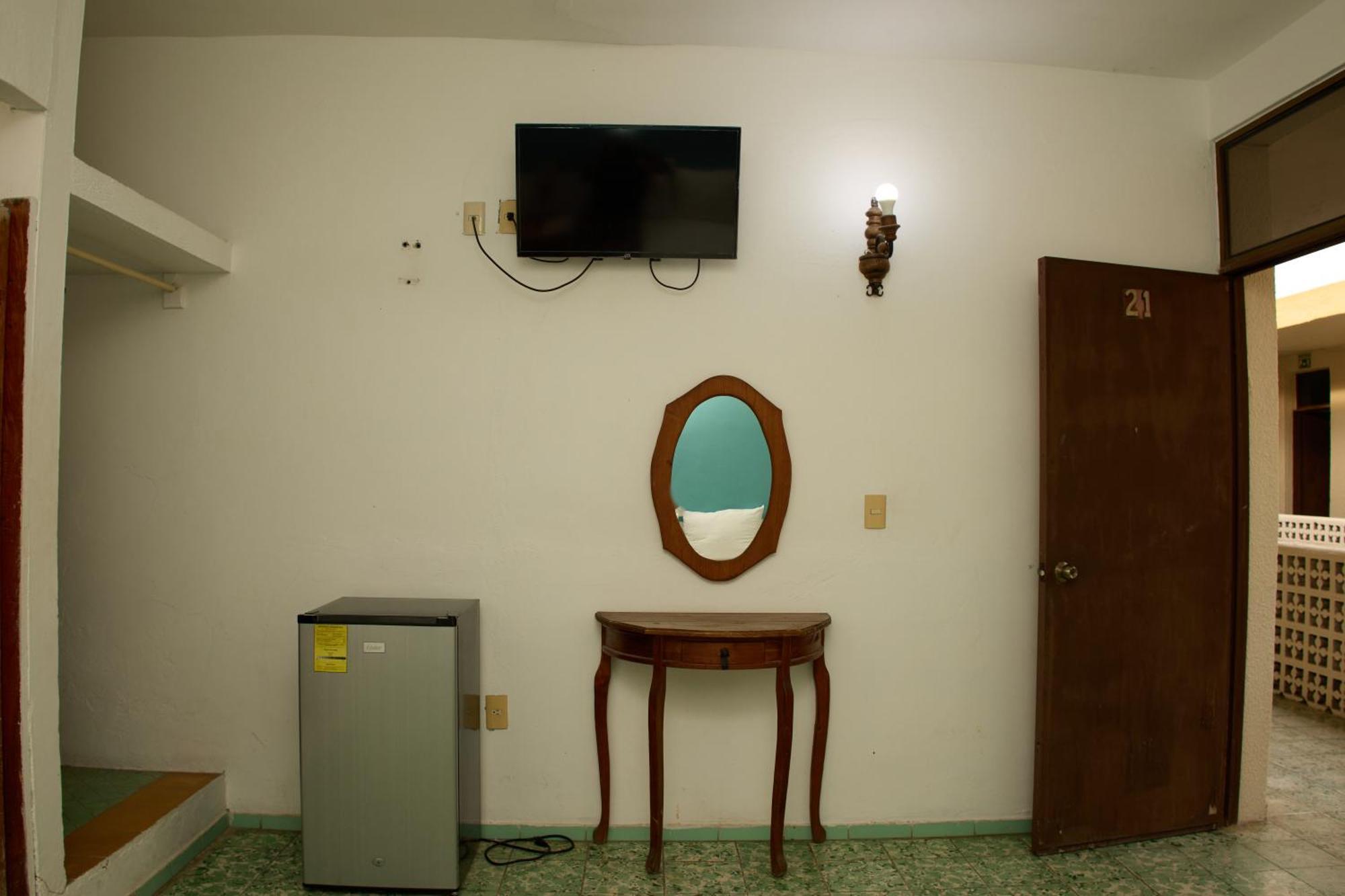 Hotel San Lorenzo Barra de Navidad Buitenkant foto