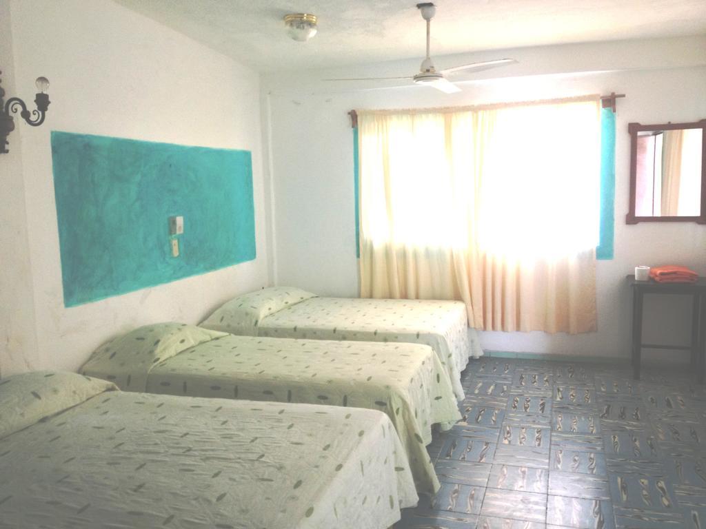 Hotel San Lorenzo Barra de Navidad Kamer foto