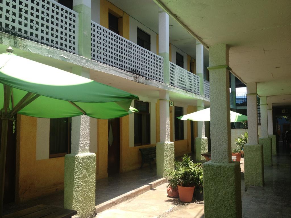 Hotel San Lorenzo Barra de Navidad Buitenkant foto