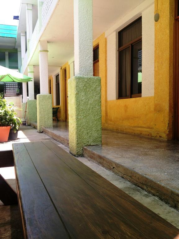 Hotel San Lorenzo Barra de Navidad Buitenkant foto