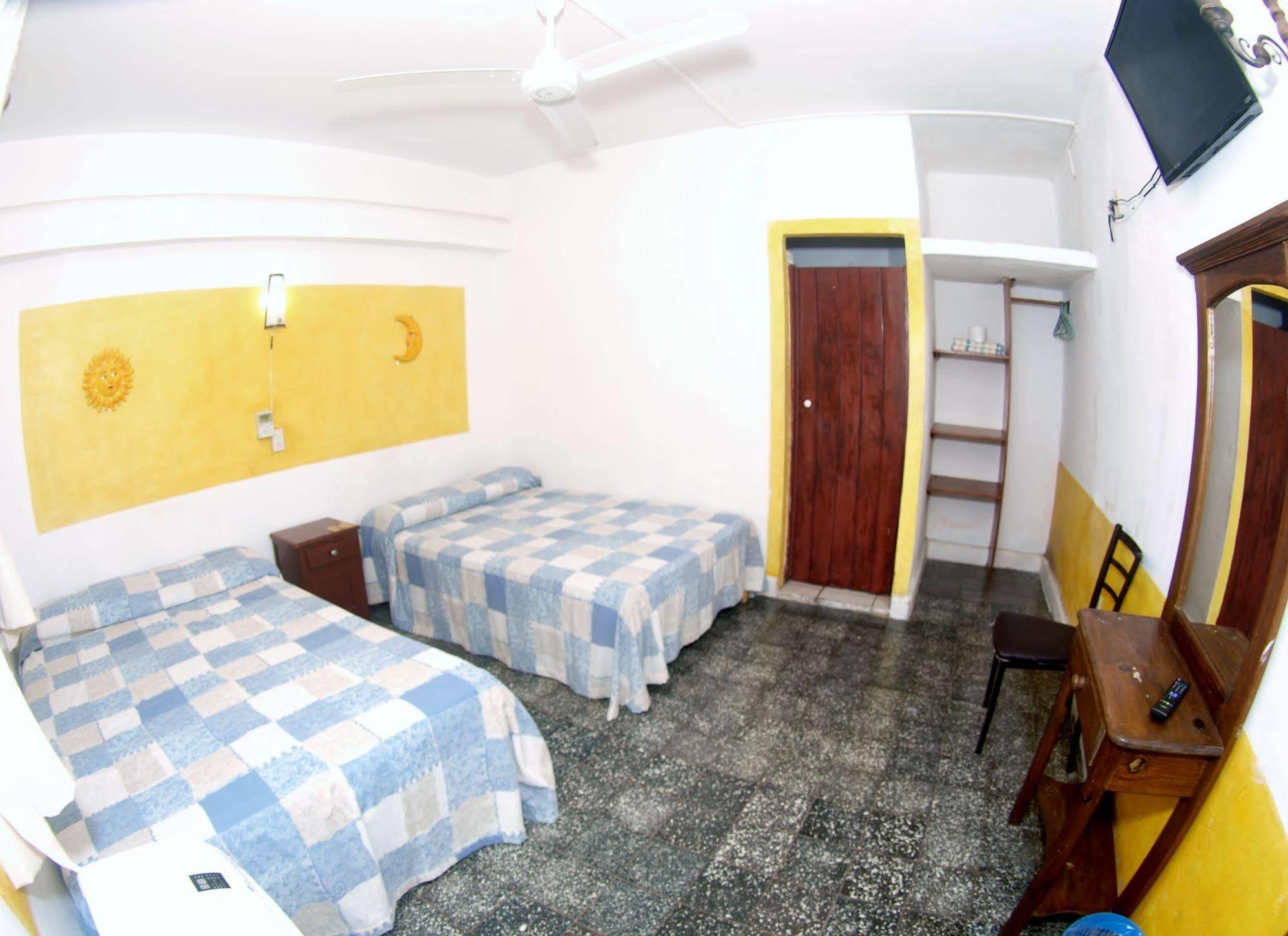 Hotel San Lorenzo Barra de Navidad Buitenkant foto