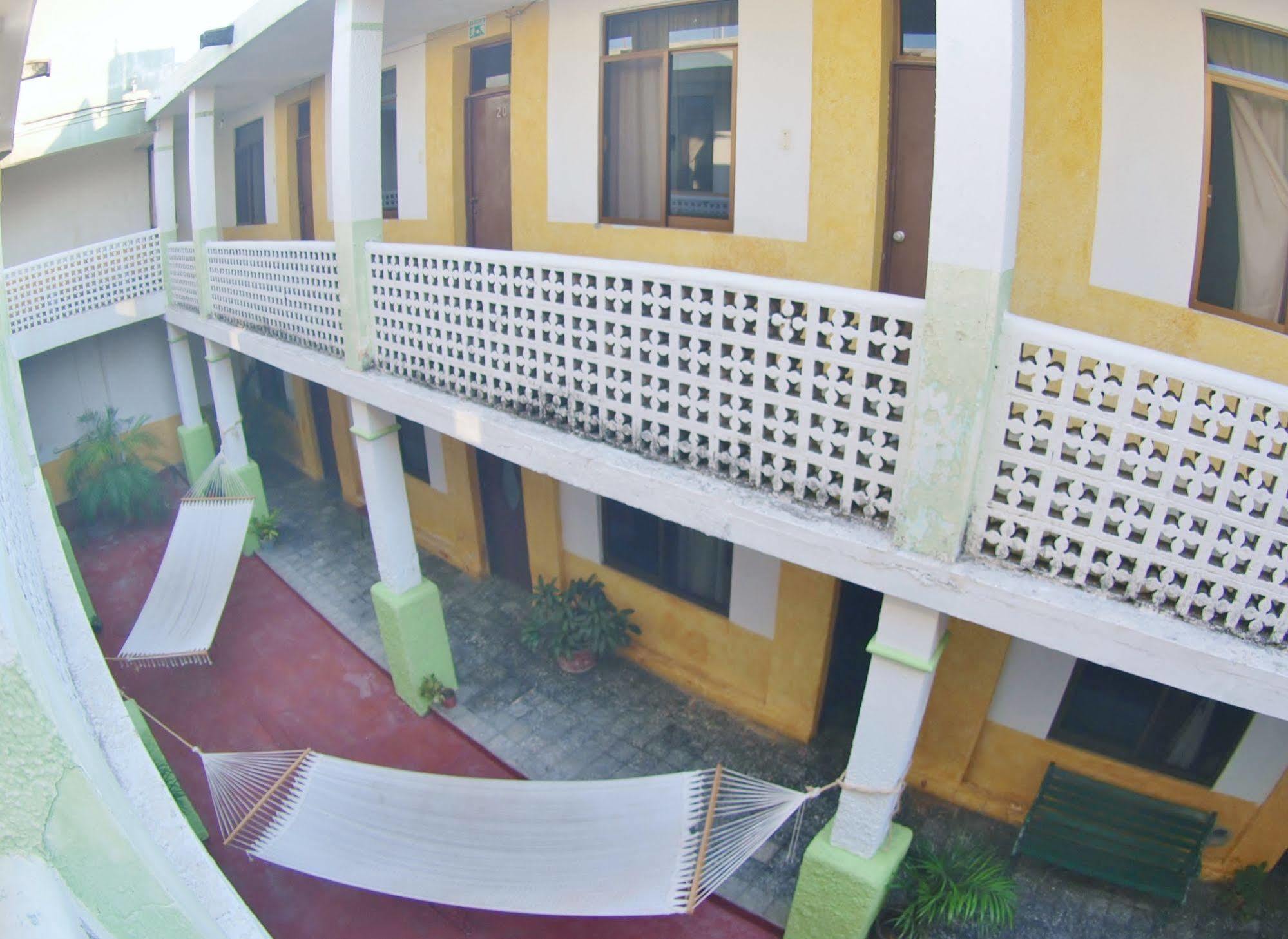 Hotel San Lorenzo Barra de Navidad Buitenkant foto